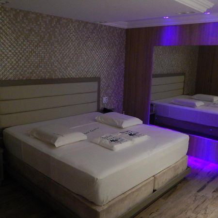 Motel Aquarius ポンタ・グロッサ エクステリア 写真